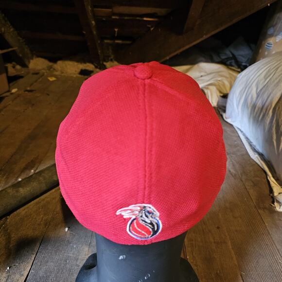 Detroit Pistons Corliss Williamson Signed Auto NBA Basketball Flexfit Hat - Picture 4 of 5